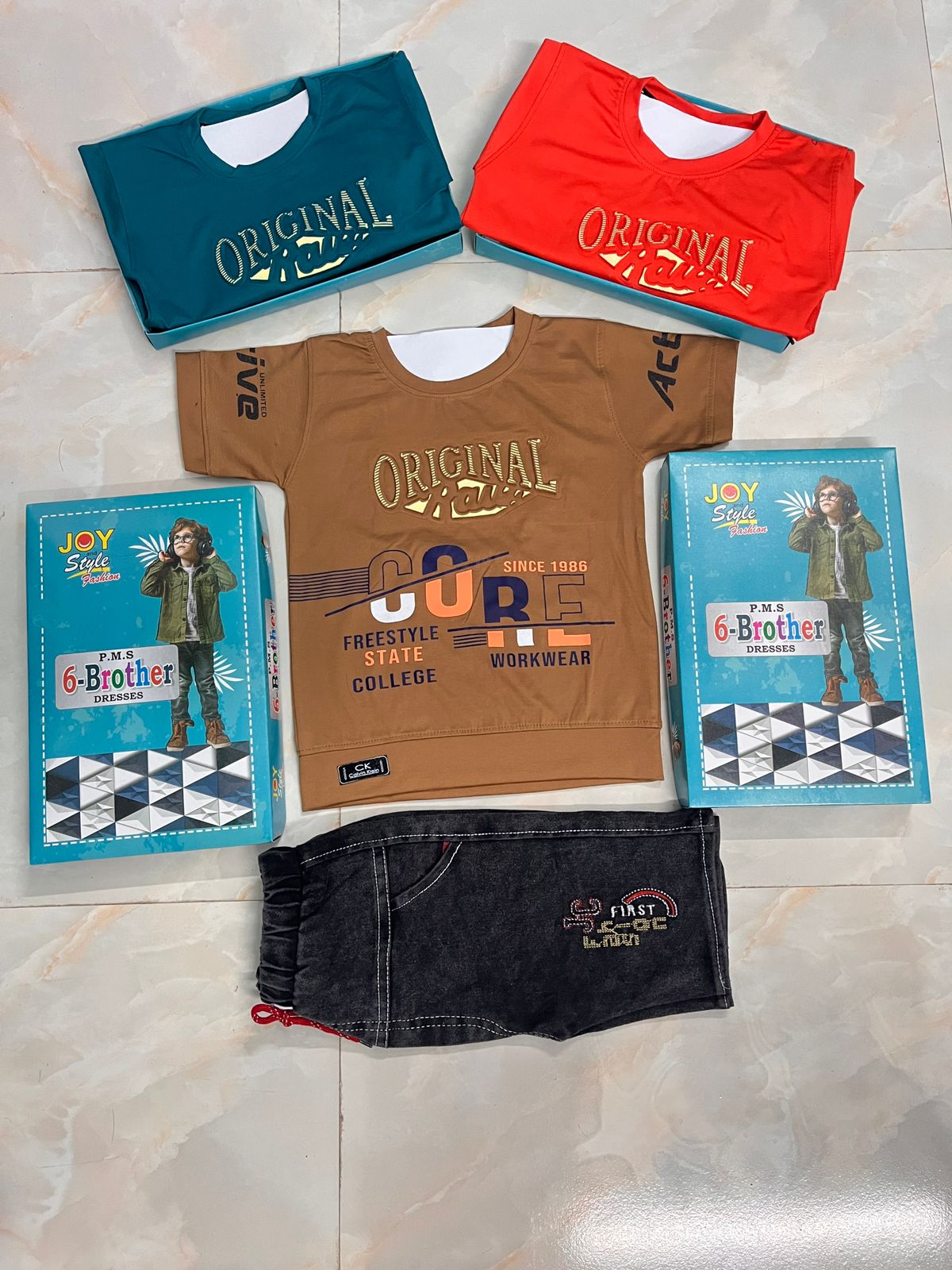 Stylish T-Shirt & Denim Shorts Set – Original Core Print Summer Outfit set of 6 pieces