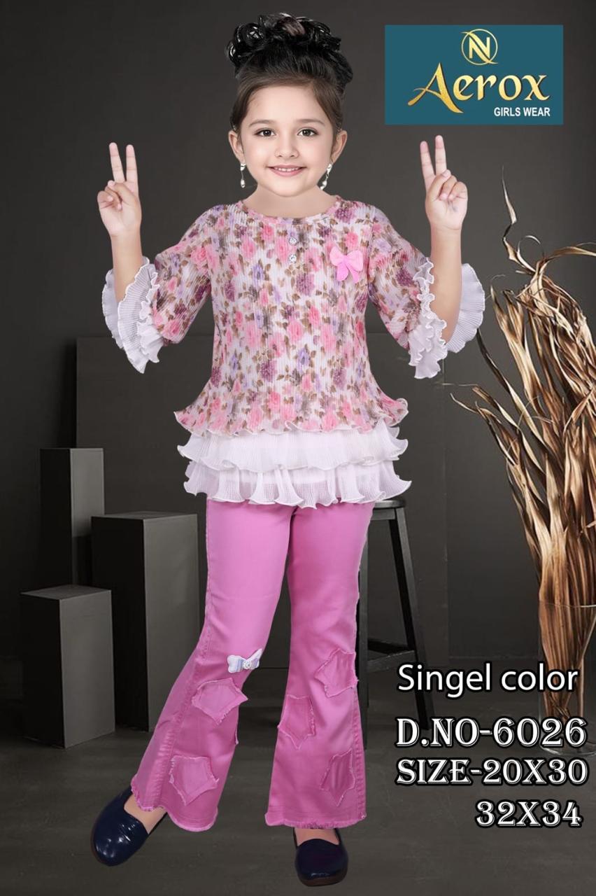 Baby Girl Floral Ruffle Top with Pink Bow Pants set of 6 pieces