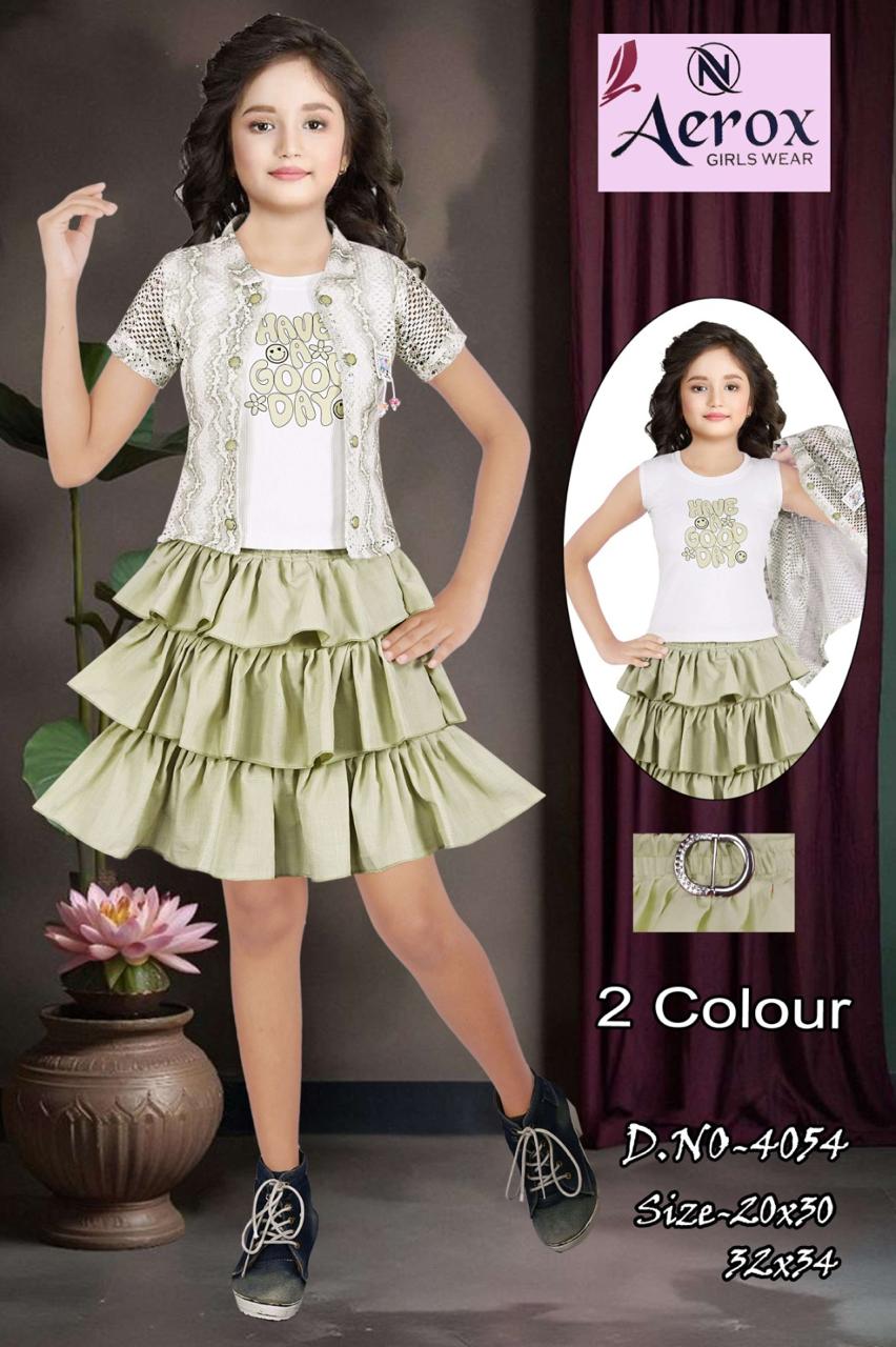 Baby Girl 3-Piece Skirt Set with Printed Top & Shrug set of 6 pieces
